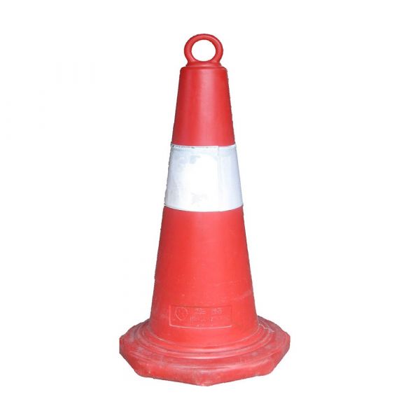Cọc tiêu chóp nón